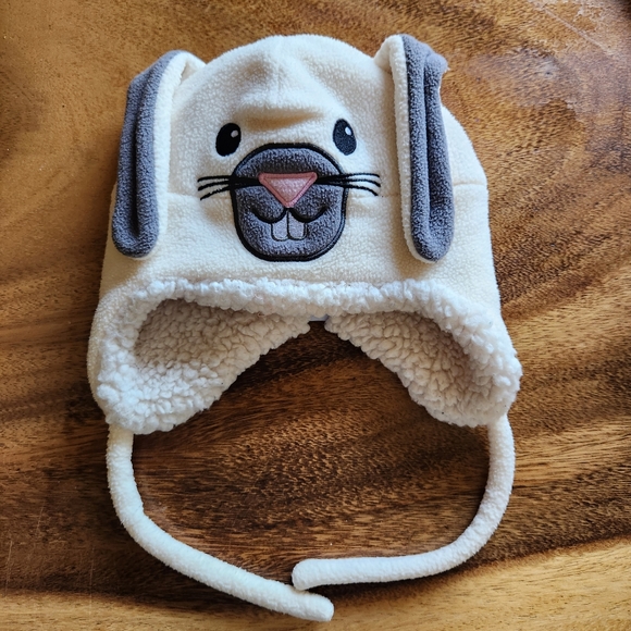 Kombi The Sherpa Animal Infant Hat Floppy the Bunny - Picture 3 of 8